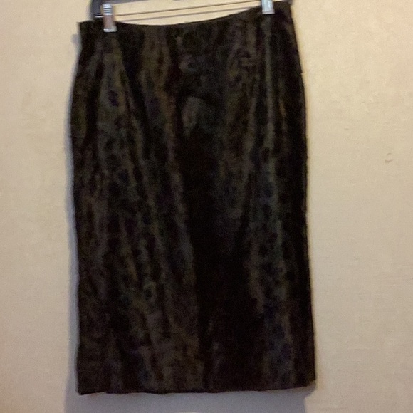NWOT Harold’s Forest Green Leopard Faux Fur Skirt Size 10 - Picture 2 of 4